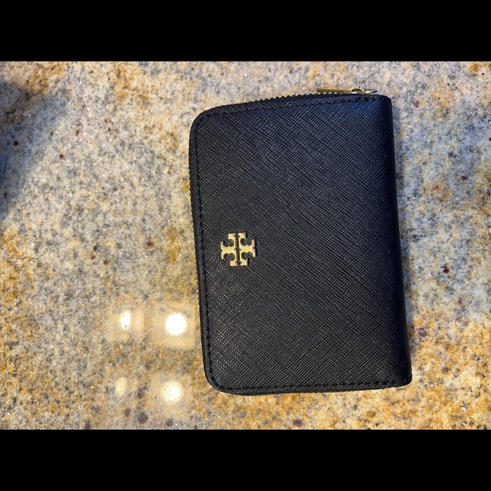 TORY BURCH BLACK WALLET